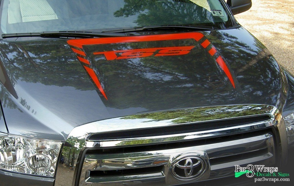 Hood scowl accent for Toyota Truck